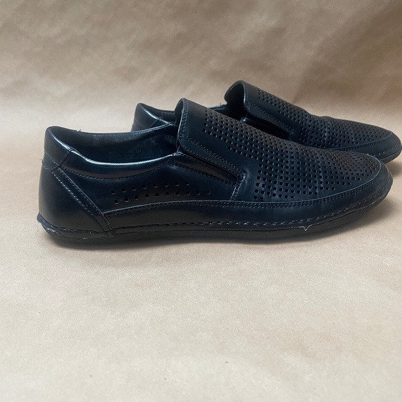 Black summer shoe - Picture 1 of 2